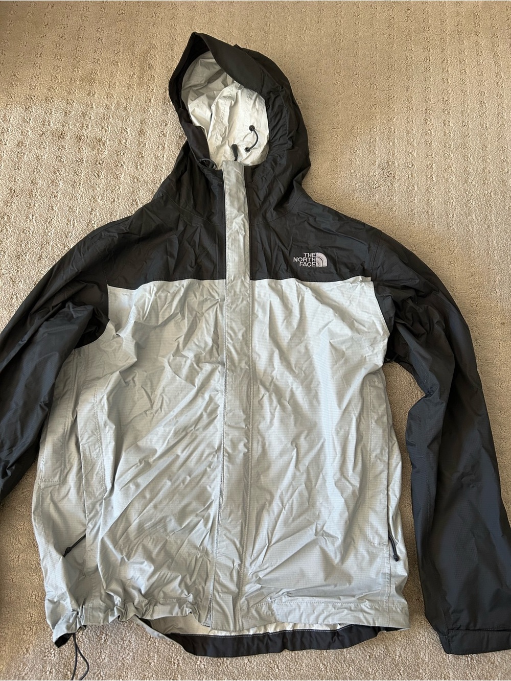 The North Face Two-Tone Hooded Windbreaker - Black & Light Gray